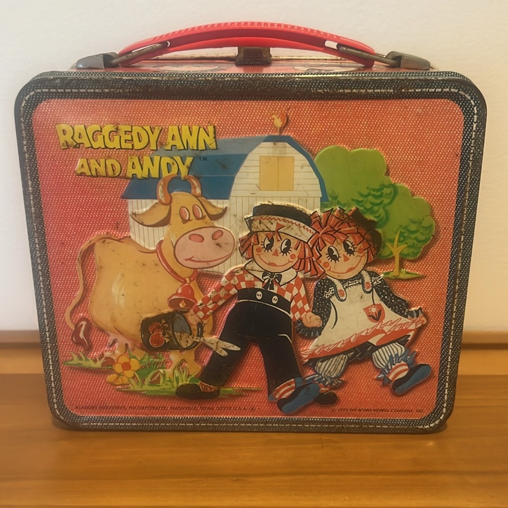 Raggedy Ann and Andy Vintage METAL SCHOOL LUNCHBOX - 1973 vintage original - Picture 2 of 12